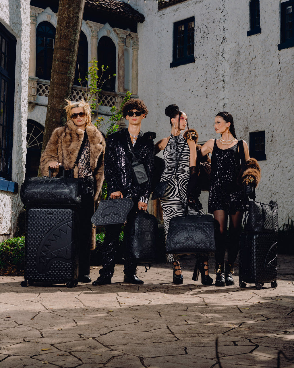 THE GHOST MAISON TOTE
